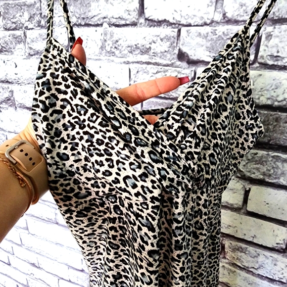Snow Leopard Print Dress - S - Picture 3 of 6